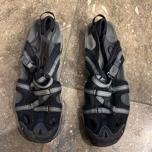 Ahnu water sandals, 9, black